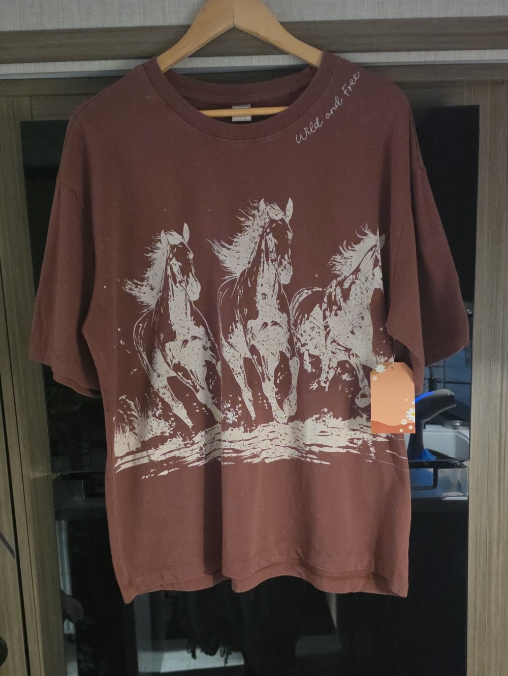 🐴NWT", 100% COTTON, "WILD AND FREE" TEE", BY "MESSY BUN JUST CHILLIN" 🐴 - Picture 9 of 14
